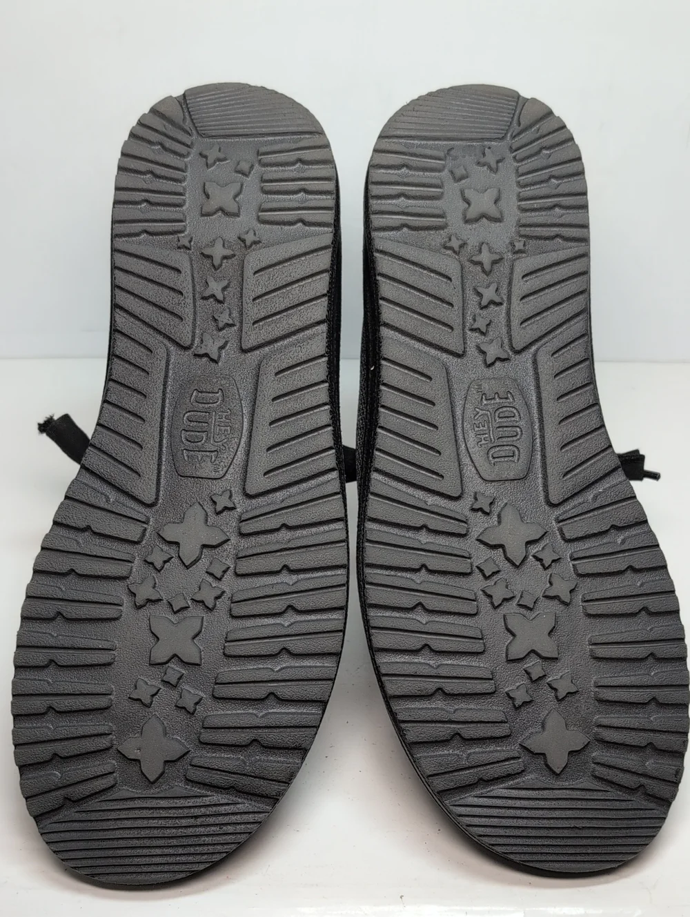 Hey Dude Wally sox slip-on shoes men's size 8 EU 41